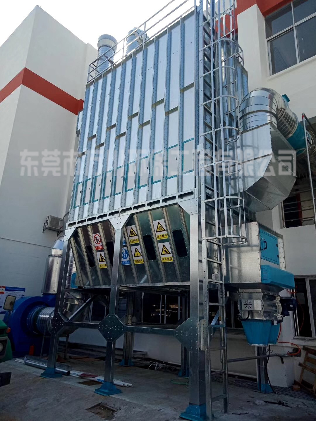 木工環(huán)保設備脈沖布袋除塵器簡介